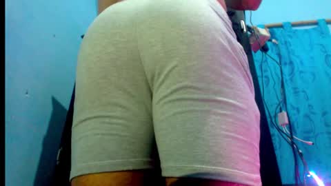 Snapshot of icyestic chatting on October 26, 2025, 6:19 am bryan online show from October 26, 2025, 6:19 am