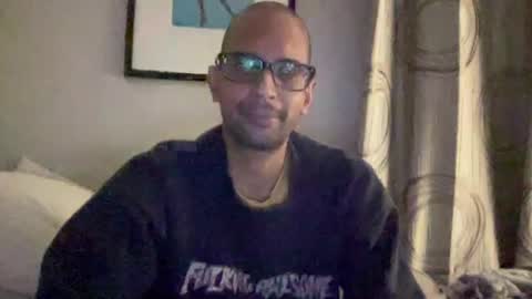 ididyou00 online show from November 20, 2025, 1:39 am