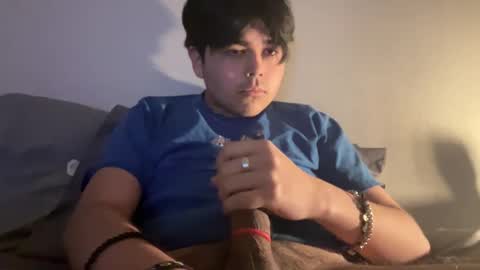 idk12327 online show from March 4, 2025, 11:32 pm