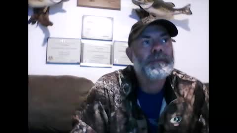 idkwhyidothis348732 online show from December 9, 2024, 12:30 pm