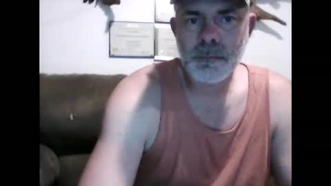 idkwhyidothis348732 online show from December 27, 2024, 6:53 pm