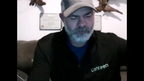 idkwhyidothis348732 online show from January 16, 2025, 11:58 am