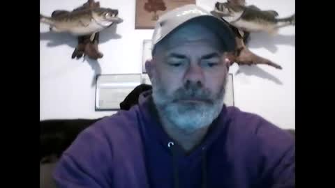 idkwhyidothis348732 online show from January 23, 2025, 7:18 pm