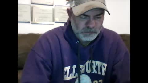 idkwhyidothis348732 online show from February 18, 2025, 11:55 am