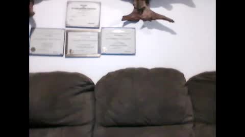 idkwhyidothis348732 online show from February 27, 2025, 5:36 pm