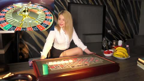 Little Flower online show from April 4, 2026, 8:06 pm