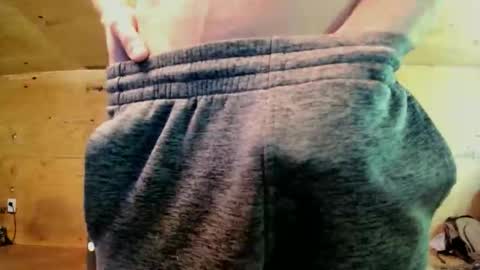 idslapuinurbitchmouth online show from April 17, 2026, 9:07 pm