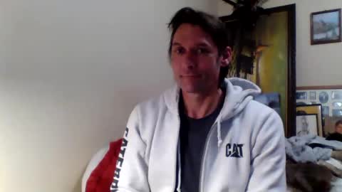 Snapshot of ifoundthegspot chatting on January 1, 2025, 9:49 am Darthmark420 online show from January 1, 2025, 9:49 am
