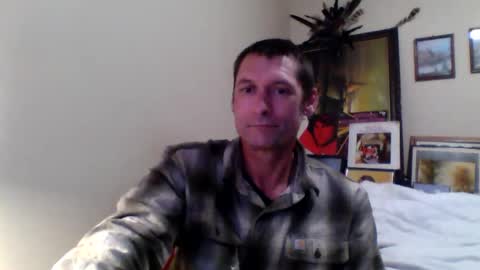 Snapshot of ifoundthegspot chatting on November 16, 2025, 8:42 am Darthmark420 online show from November 16, 2025, 8:42 am