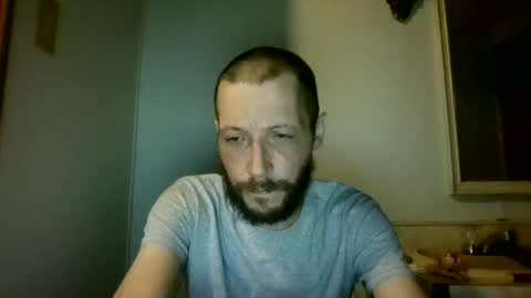 Snapshot of iggy617 chatting on June 12, 2026, 5:06 am iggy617 online show from June 12, 2026, 5:06 am