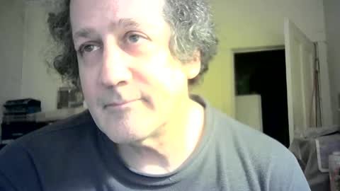 Snapshot of ignoredlittlestloser chatting on January 7, 2025, 4:18 am ignoredlittlestloser online show from January 7, 2025, 4:18 am