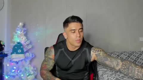 Snapshot of igor_scott chatting on December 25, 2024, 12:05 am Igor scott online show from December 25, 2024, 12:05 am