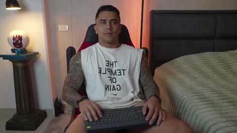 Snapshot of igor_scott chatting on November 20, 2025, 3:07 am Igor scott online show from November 20, 2025, 3:07 am