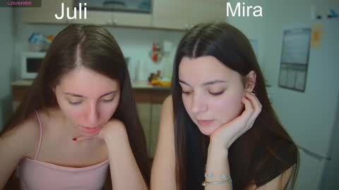 Snapshot of ihavepaws33 chatting on February 27, 2025, 7:26 pm Julia and Mira online show from February 27, 2025, 7:26 pm