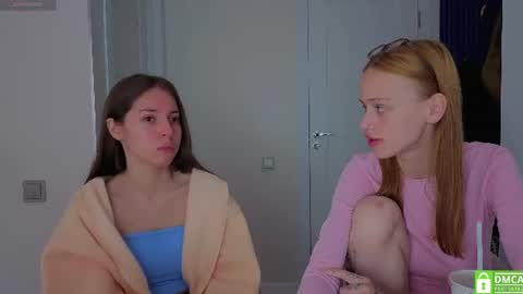 Snapshot of ihavepaws33 chatting on June 27, 2026, 9:58 am Julia and Mira online show from June 27, 2026, 9:58 am
