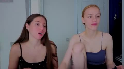 Snapshot of ihavepaws33 chatting on July 20, 2026, 7:33 am Julia and Mira online show from July 20, 2026, 7:33 am
