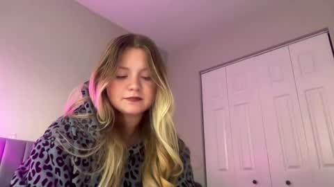 cassie online show from October 3, 2025, 11:13 pm