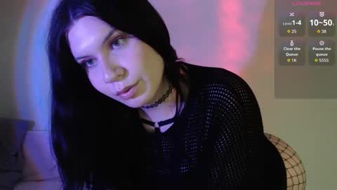 Vella online show from October 27, 2025, 7:07 pm