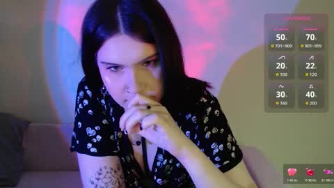 Vella online show from November 21, 2025, 4:38 pm