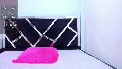 Isabella online show from December 2, 2025, 3:18 pm