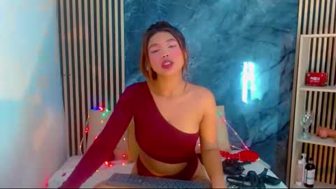 iisalombardi online show from December 2, 2025, 3:56 am