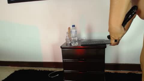 Snapshot of iivana_19 chatting on December 25, 2024, 5:37 pm Livana online show from December 25, 2024, 5:37 pm