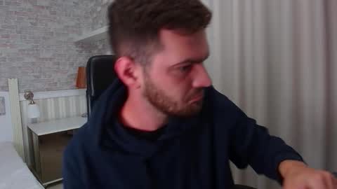 Snapshot of ikergale chatting on October 5, 2025, 4:55 am IkerGale online show from October 5, 2025, 4:55 am