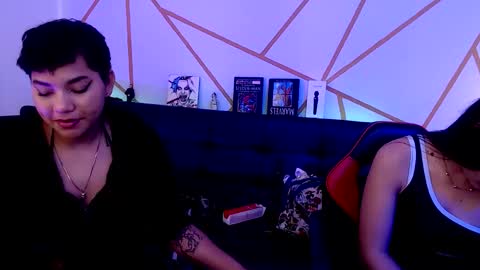 ilayra_smith online show from November 8, 2025, 9:53 am