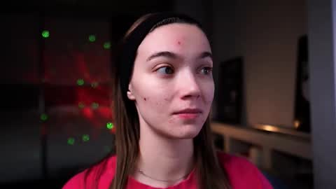 ileanacampbel online show from November 17, 2025, 4:51 am