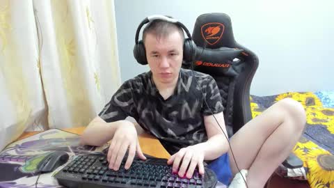 iliaskris online show from October 10, 2025, 3:44 pm