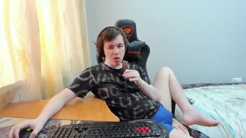 iliaskris online show from April 5, 2026, 3:47 am