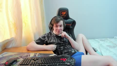 iliaskris online show from April 10, 2026, 7:46 am