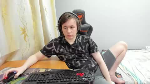 iliaskris online show from April 16, 2026, 10:23 pm