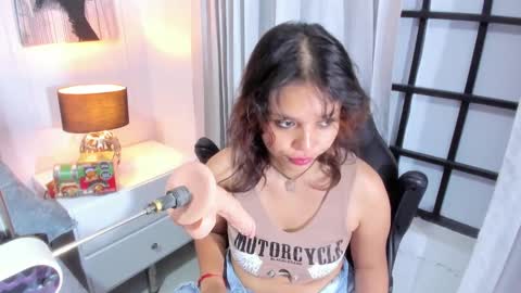 Snapshot of iliy_ chatting on December 7, 2024, 7:38 am ILY online show from December 7, 2024, 7:38 am