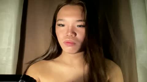 Snapshot of ill_moan_foryouxx chatting on December 14, 2025, 1:44 am QUEEN KATH online show from December 14, 2025, 1:44 am