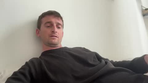 illbeurdadddyyy69 online show from May 6, 2026, 12:21 pm