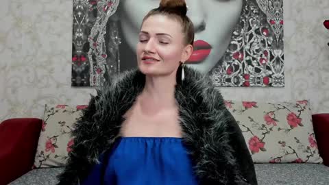 Snapshot of illegalbeauty87 chatting on December 4, 2024, 6:33 am Ingrid or more easier...Miss GoDDess Mistress online show from December 4, 2024, 6:33 am