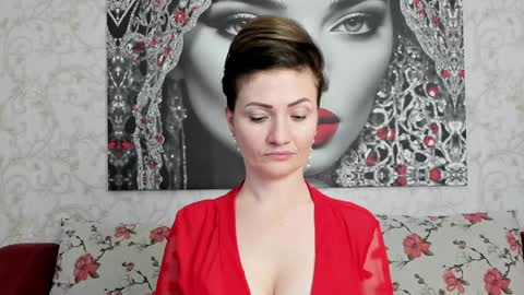 Snapshot of illegalbeauty87 chatting on December 24, 2024, 12:22 am Ingrid or more easier...Miss GoDDess Mistress online show from December 24, 2024, 12:22 am