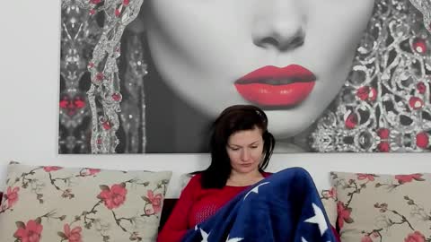 Snapshot of illegalbeauty87 chatting on February 4, 2026, 1:55 am Ingrid or more easier...Miss GoDDess Mistress online show from February 4, 2026, 1:55 am