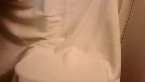 illubricat online show from February 16, 2025, 7:27 pm