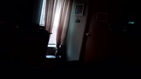 Iloomin8ion online show from January 25, 2025, 12:58 pm