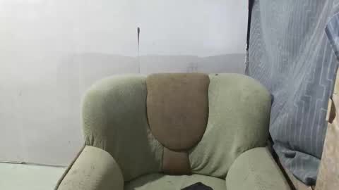 Snapshot of ilove_squirting18 chatting on October 17, 2025, 10:07 am KATRINA online show from October 17, 2025, 10:07 am