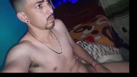 Snapshot of iloveman24 chatting on January 17, 2025, 6:04 am AARON online show from January 17, 2025, 6:04 am