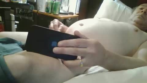 ilovetoshowoffagain online show from April 1, 2026, 9:45 pm