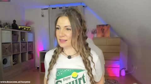 ilucyme online show from February 25, 2026, 7:01 pm