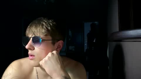 ilyahrr online show from April 18, 2026, 7:51 pm