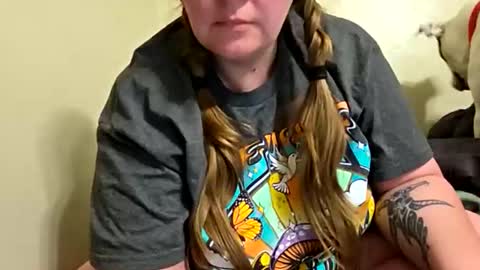 IM4KOUCR4ZY online show from April 3, 2026, 4:10 am