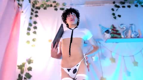 Snapshot of im_alejo chatting on July 7, 2026, 6:47 am Alejo independent model online show from July 7, 2026, 6:47 am