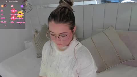 Snapshot of im_dalhia chatting on January 25, 2025, 2:03 pm DAHLIA online show from January 25, 2025, 2:03 pm