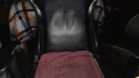 Snapshot of im_dave21 chatting on November 26, 2025, 2:45 am im_dave21 online show from November 26, 2025, 2:45 am